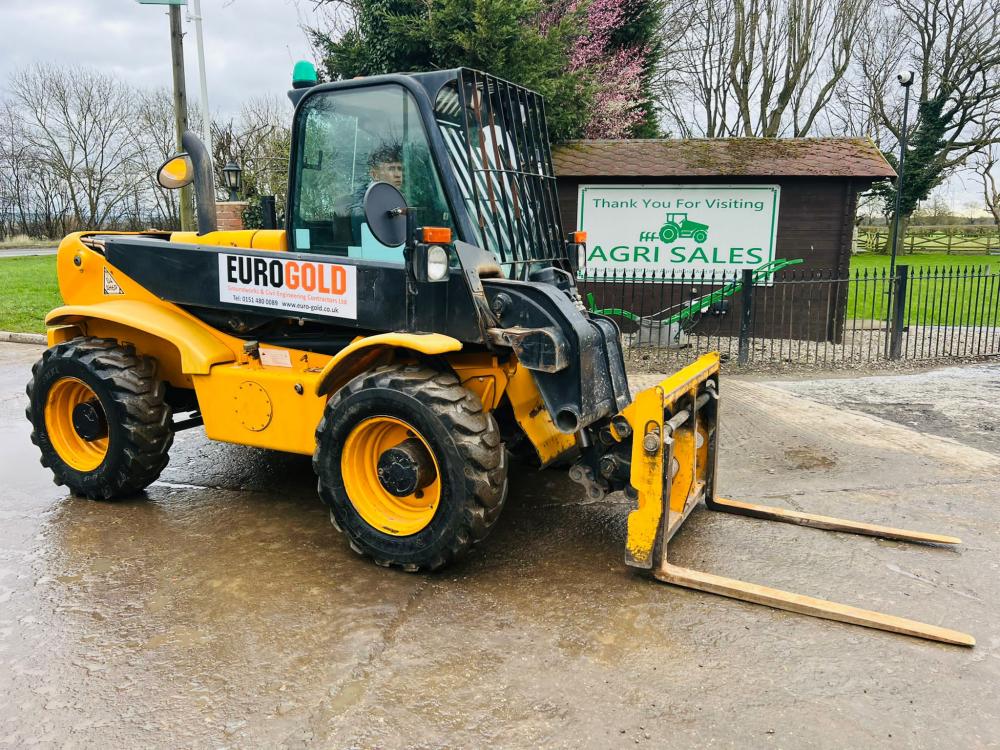 JCB 520-50 4WD TELEHANDLER * YEAR 2013 , ROAD REGISTERED *VIDEO*
