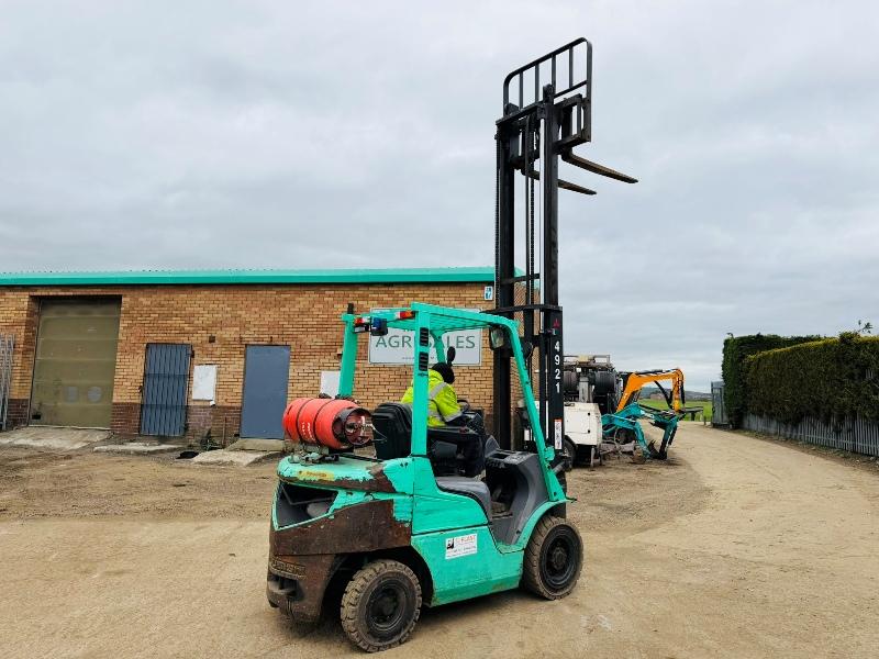 MITSUBISHI FG25NT CONTAINER SPEC FORKLIFT*C/W PALLET TINES*YEAR 2015*VIDEO*