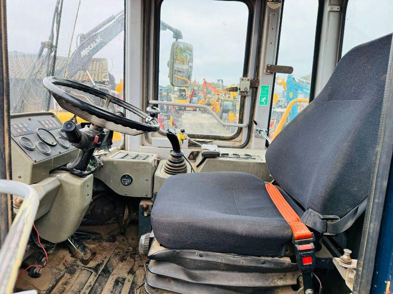 HYUNDAI HL760 WHEELED LOADER*C/W BUCKET*