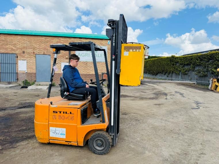 STILL R50-15 FORKLIFT*C/W CHARGER*VIDEO*