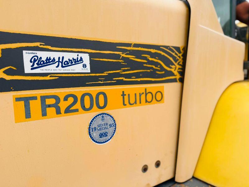 MATBRO TR200 TURBO 4WD ARTICULATED TELEHANDLER*C/W PALLET TINES*VIDEO*