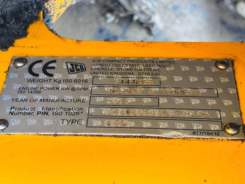 JCB 8065 EXCAVATOR*C/W 3 BUCKETS*READING 3578 HOURS*VIDEO*