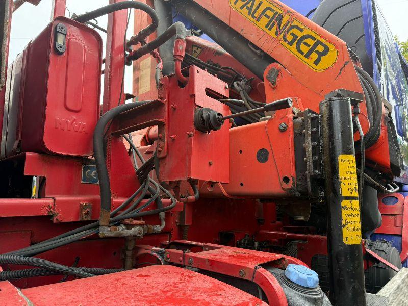 VOLVO FE320 HOOK LOADER LORRY*C/W PALFINGER CRANE*VIDEO*