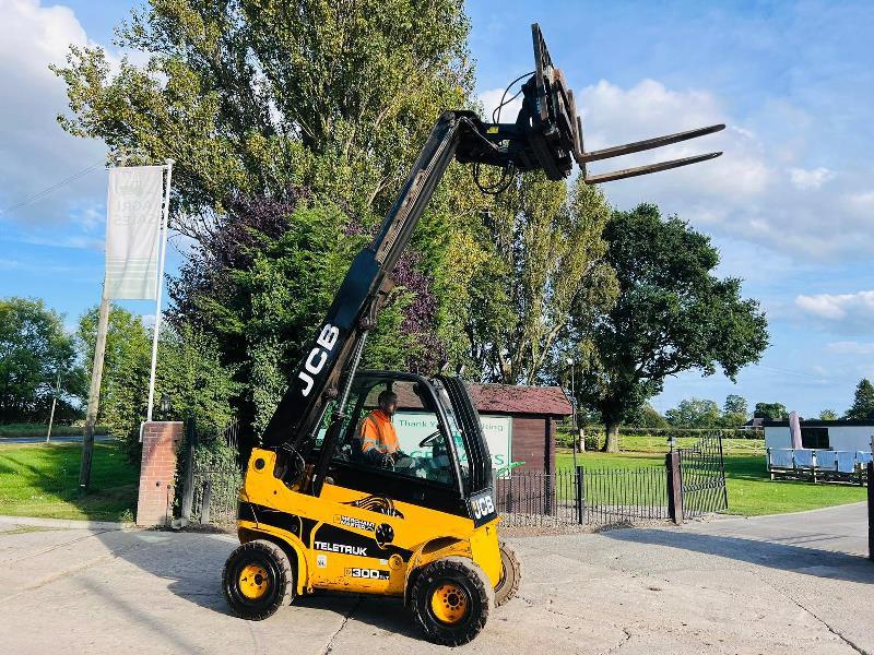 JCB TLT30D 4WD TELETRUCK *YEAR 2015* C/W HYDRAULIC TURN TABLE & TINES *VIDEO*