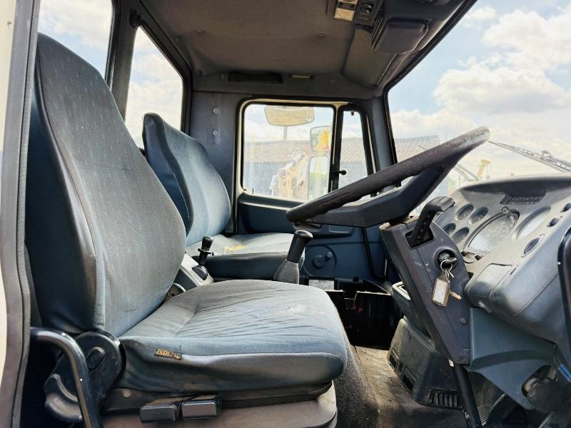 DAF 45-150 LORRY*C/W SUPPORT LEGS AND MANLIFT*VIDEO*