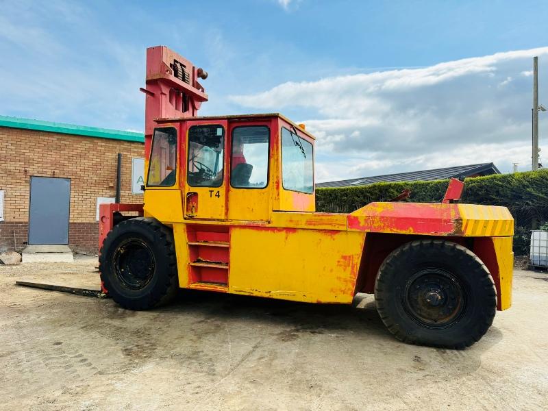LANSING TR25 2 STAGE MASTED FORKLIFT*C/W PALLET TINES*VIDEO*