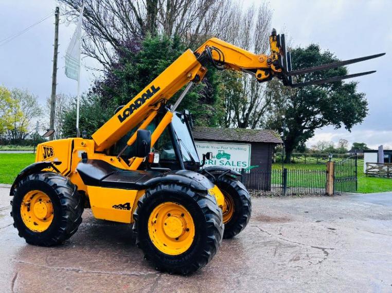 JCB 526S 4WD TELEHANDLER *AG-SPEC* C/W JOYSTICK CONTROL & PALLET TINES *VIDEO*