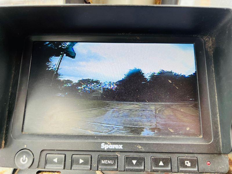 HITACHI CG100 TRACKED DUMPER C/W RUBBER TRACKS & REVERSE CAMERA *VIDEO*