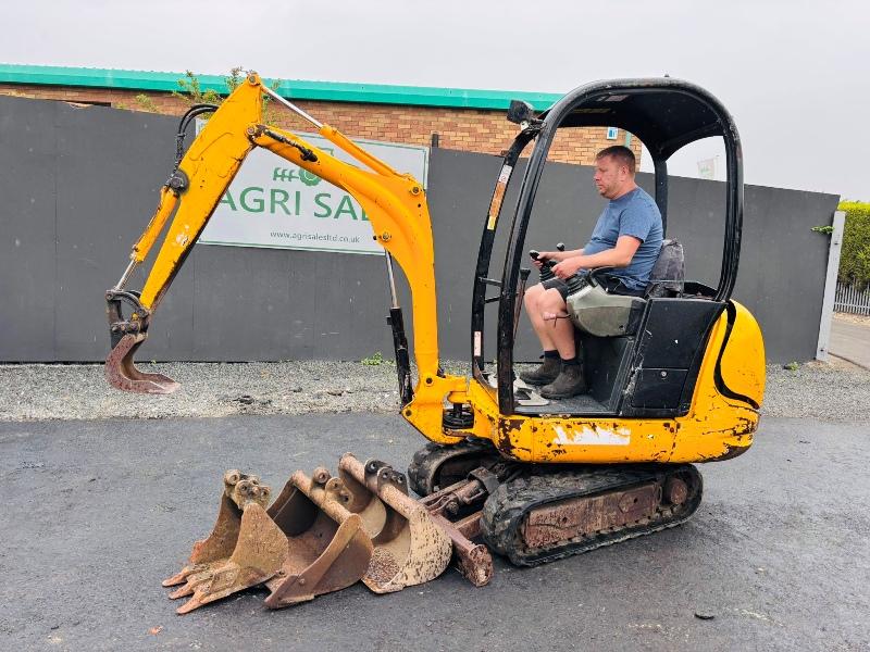 JCB 801.4 MINI EXCAVATOR*C/W LONG BOOM & 4 BUCKETS*READING 1174 HOURS*VIDEO*