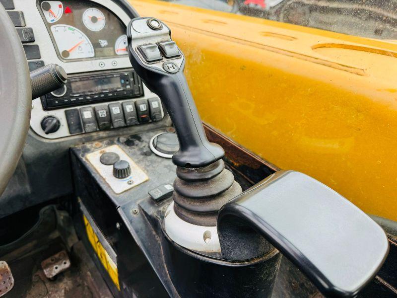 JCB 526-56 AGRI+ TELEHANDLER*4WD*C/W PALLET TINES*VIDEO*
