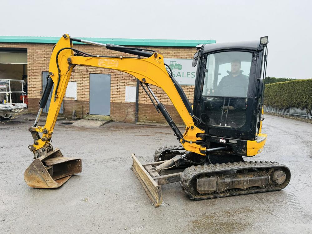 JCB 8026 EXCAVATOR *ZERO SWING*YEAR 2018*3378 HOURS* C/W 2 BUCKETS*VIDEO*
