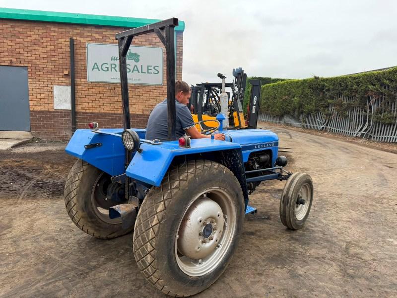 LEYLAND 154 TRACTOR*C/W ROLL BAR*VIDEO*