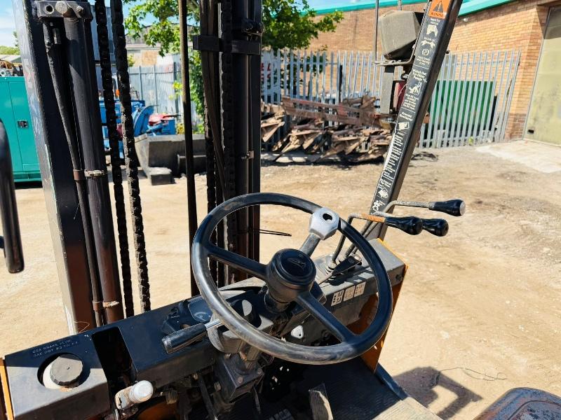 SAMSUNG SF30D FORKLIFT*C/W PALLET TINES*VIDEO*