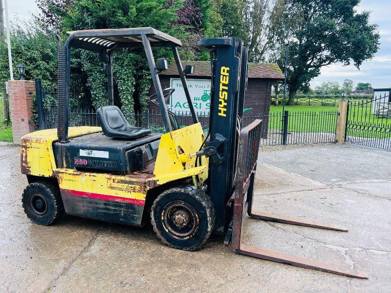HYSTER 2.5 CONTAINER SPEC DIESEL FORK LIFT C/W SIDE SHIFT & ISUZU ENGINE *VIDEO*