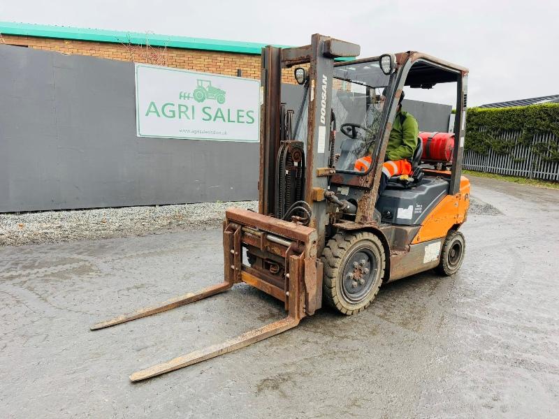 DOOSAN G25P-7 FORKLIFT*C/W FORK POSITIONER*YEAR 2019*VIDEO*