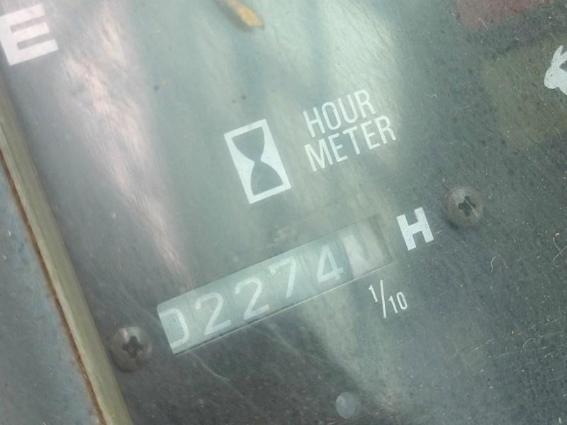 TAKEUCHI TL130 SKIDSTEER*C/W BUCKET AND TINES*2274 HOURS*VIDEO*
