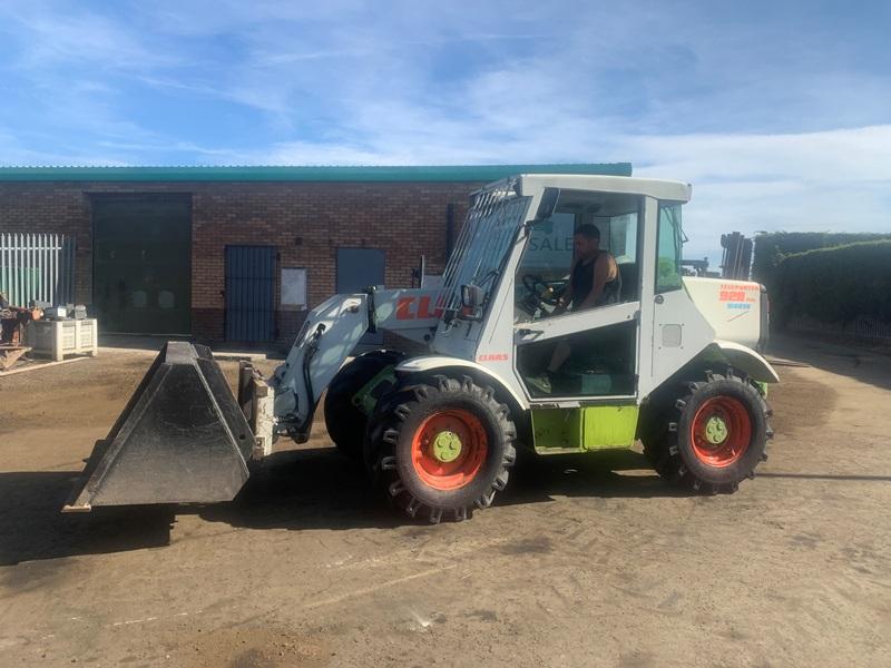 CLAAS 928PLUS 4WD TELEHANDLER*AG SPEC*C/W BUCKET & TINES*VIDEO*