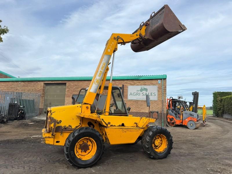 JCB 520-55 TELEHANDLER*C/W BUCKET*VIDEO*