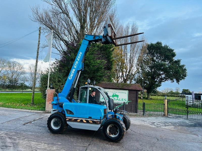 GENIE GTH-2506 4WD TELEHANDLER *ONLY 3169 HOURS* C/W PALLET TINES *VIDEO*