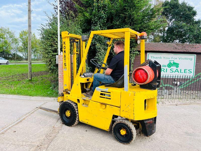 KOMATSU FG15H-1 FORKLIFT C/W STAGE MAST & PALLET TINES *VIDEO*