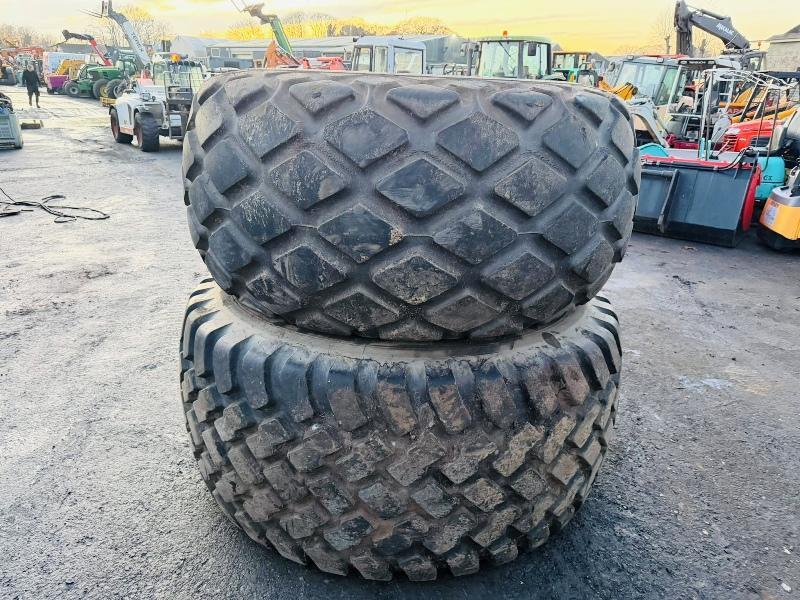 SET OF WHEELS AND TURF TYRES TO SUIT JOHN DEERE TRACTOR*8 STUD*VIDEO*
