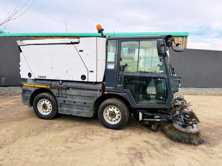 SCHMIDT 200 COMPACT SWEEPER*YEAR 2017*VIDEO*