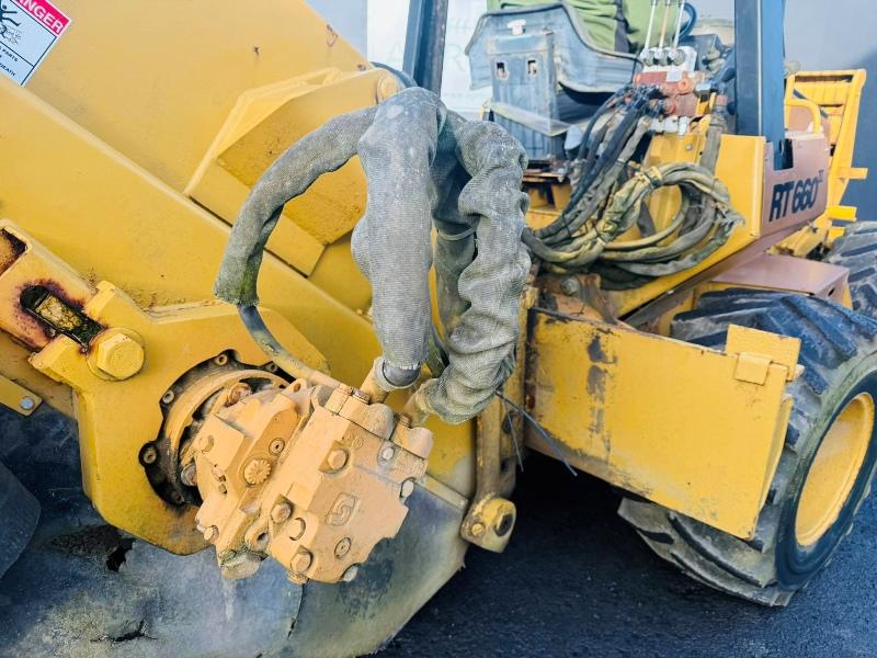 CASE RT660 4WD TRENCHER*C/W TOP CUTTER*1317 HOURS*VIDEO*