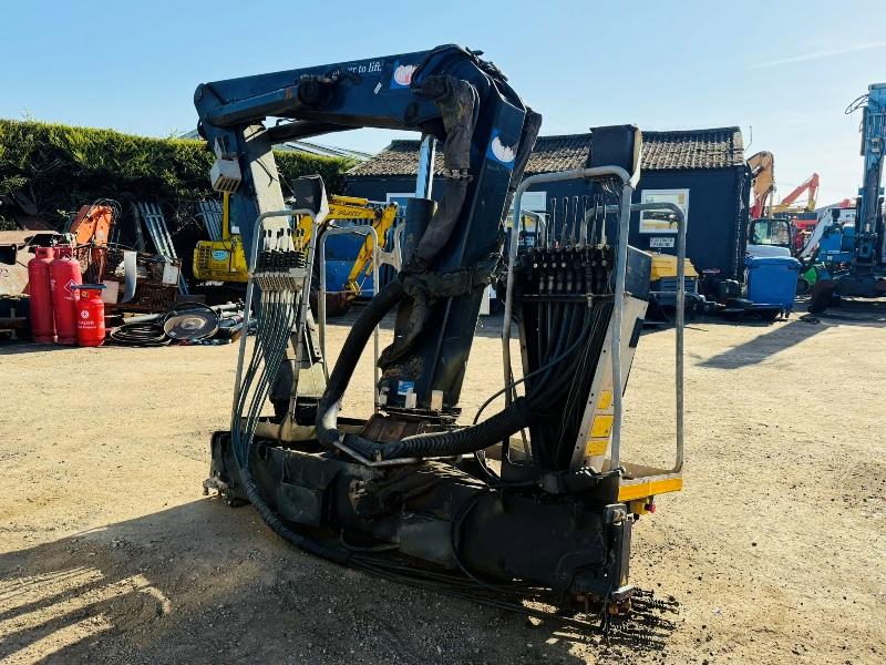 HMF 1444-Z2 CRANE*C/W SUPPORT LEGS*YEAR 2014*VIDEO*