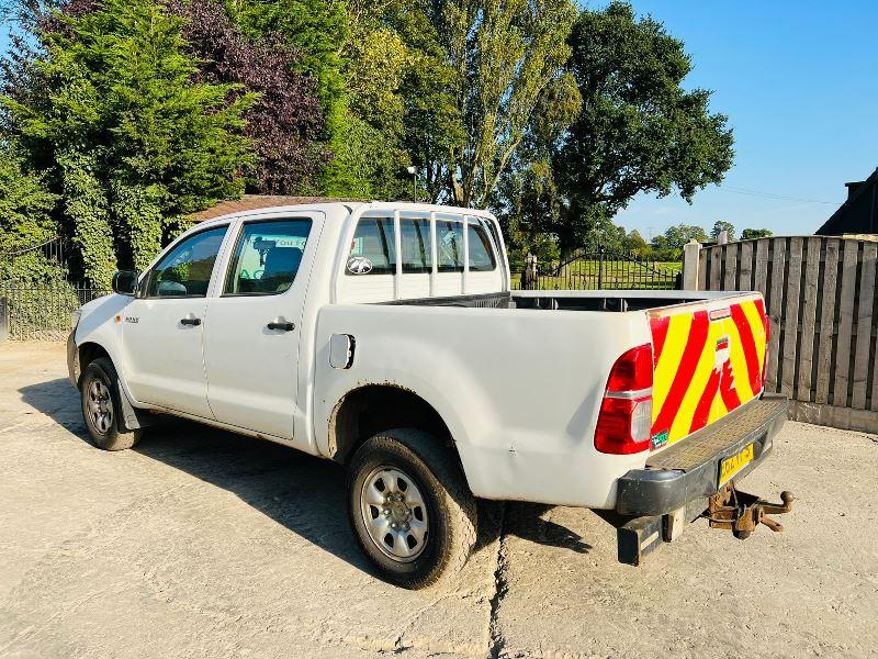TOYOTA HILUX 2.5L DOUBLE CAB PICK UP *YEAR 2012*VIDEO*