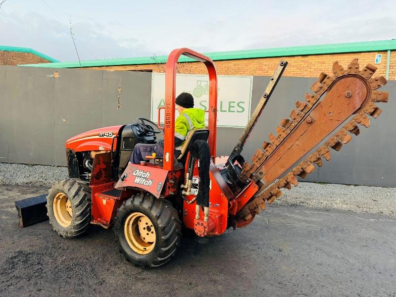 DITCH WITCH RT45 4WD TRENCHER*C/W BLADE*YEAR 2013*VIDEO*