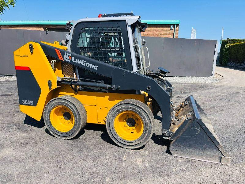 LIUGONG 365B SKIDSTEER *C/W BUCKET* 1 OWNER FROM NEW*YEAR 2016*VIDEO*