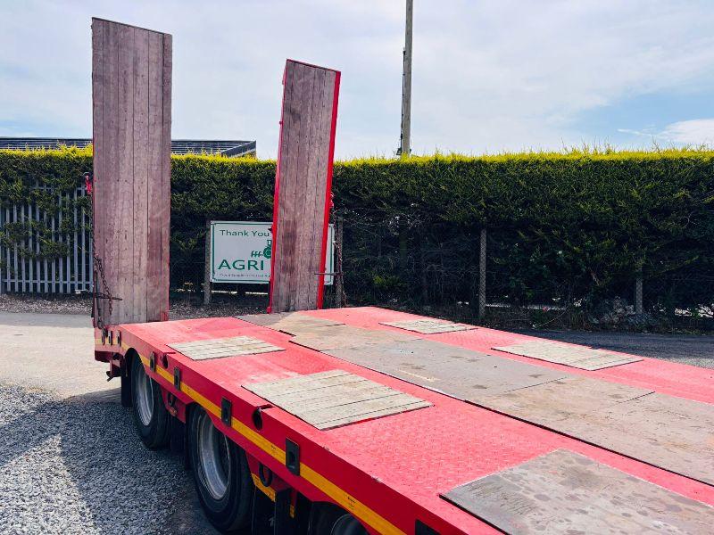 ROJO TRI AXLE LOW LOADER * YEAR 2013*C/W HYDRAULIC RAMPS*VIDEO*