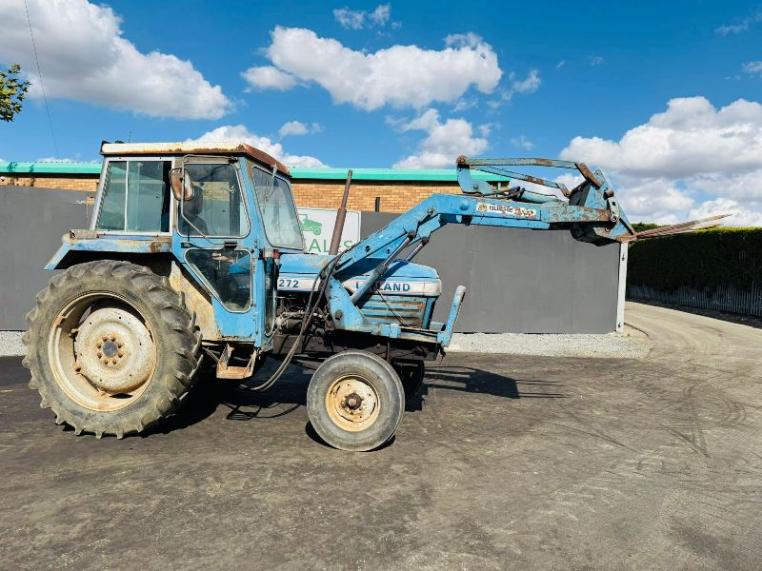 LEYLAND 272 TRACTOR*C/W POWER LOADER AND MUCKFORK*VIDEO*
