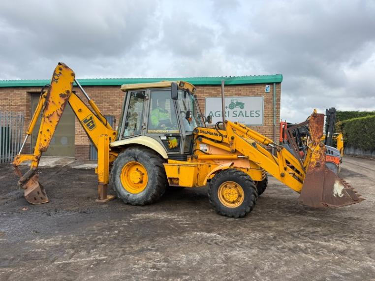 JCB 3CX PROJECT 8 SITEMASTER+*C/W 4 IN 1 BUCKET*VIDEO*