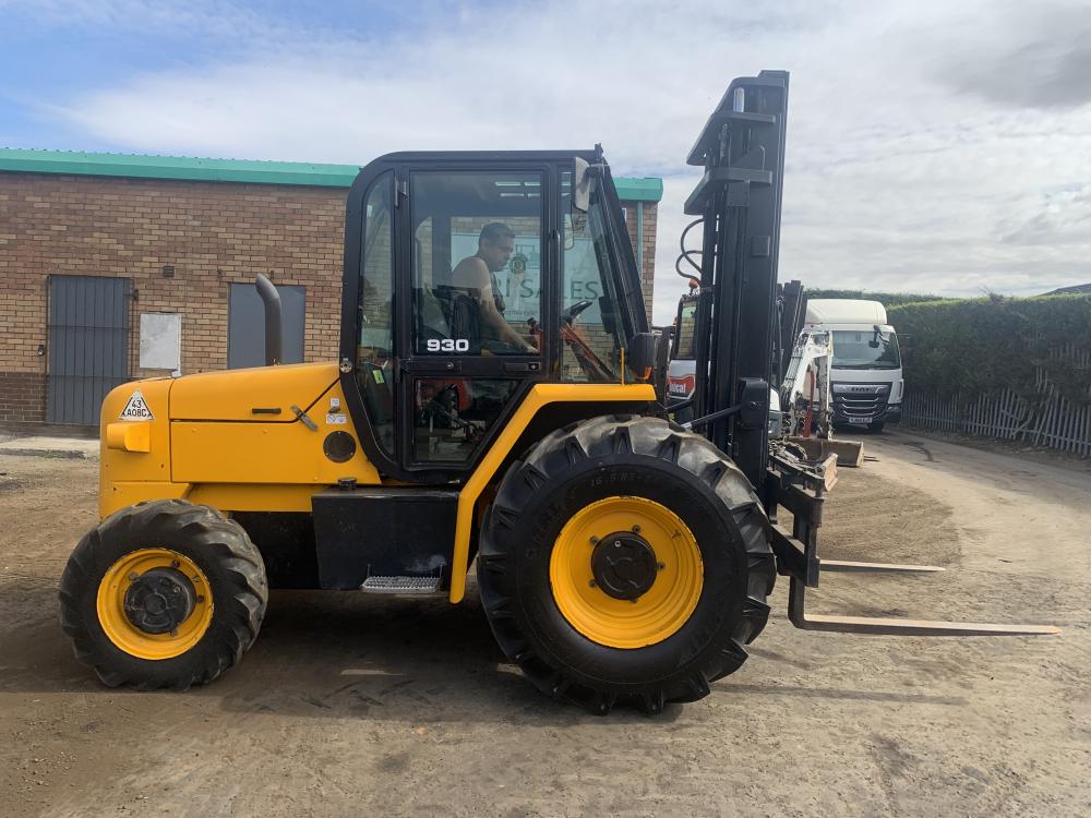 JCB 930 ROUGH TERRAIN FORKLIFT*C.W PALLET TINES*YEAR 2016*VIDEO*