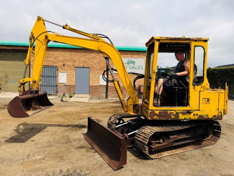 MITSUBISHI MS04-3 EXCAVATOR*C/W BUCKET*VIDEO*