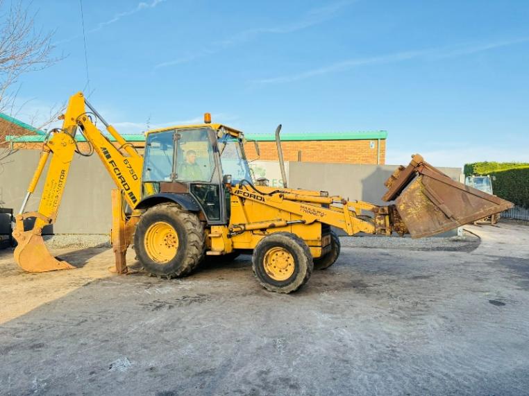 FORD 675D TURBO BACKHOE LOADER*C/W BUCKET AND BAIL SPIKE*VIDEO*