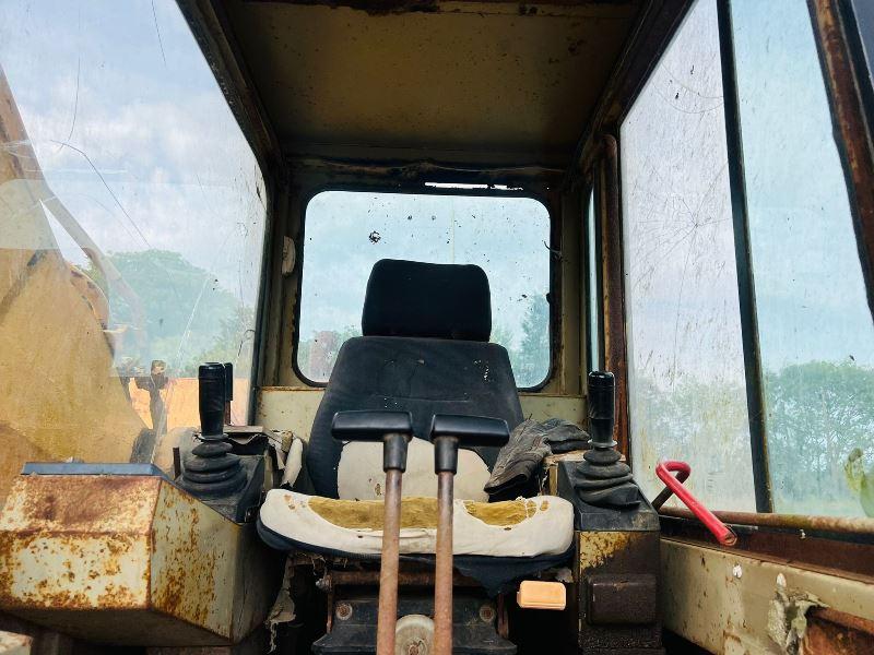 KOMATSU PC210-3 TRACKED EXCAVATOR C/W BUCKET 