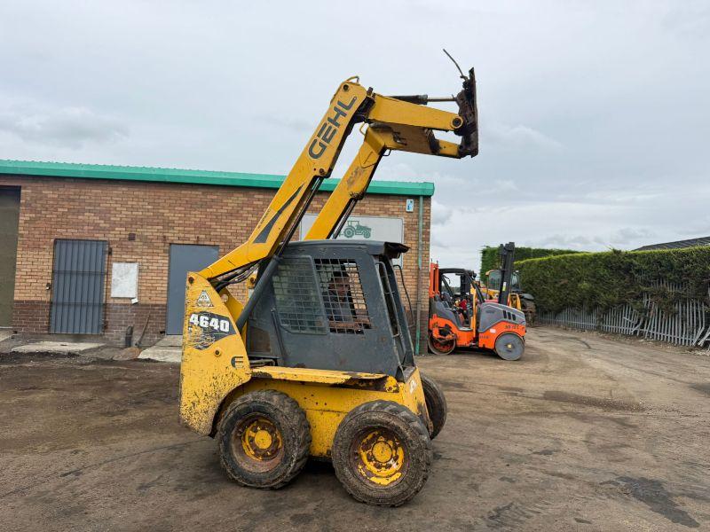 GEHL 4640 SKIDSTEER*YEAR 2012*