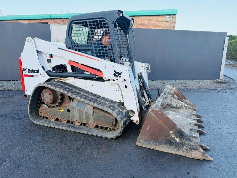 BOBCAT T630 SKIDSTEER*C/W BUCKET*YEAR 2015*2371 HOURS*VIDEO*