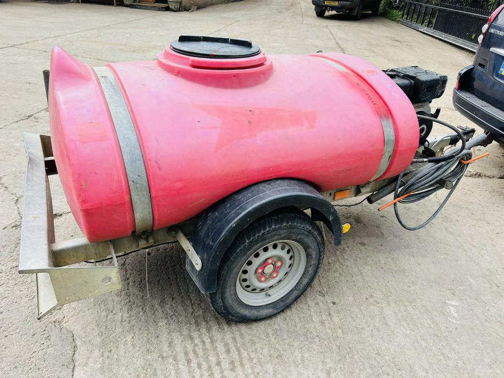 WESTERN TOWABLE SINGLE AXLE PRESSURE WASHER