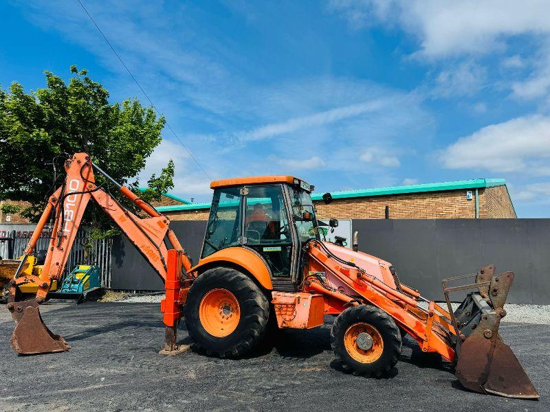 FIAT HITACHI FB100 FRONT LOADER AND DIGGER*C/W 4 IN 1 BUCKET AND PALLET TINES*VIDEO*