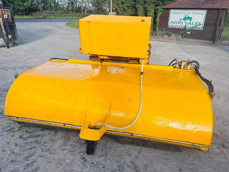 JCB 500 SWEEPER BOX C/W WATER TANK & SPRINKLER 