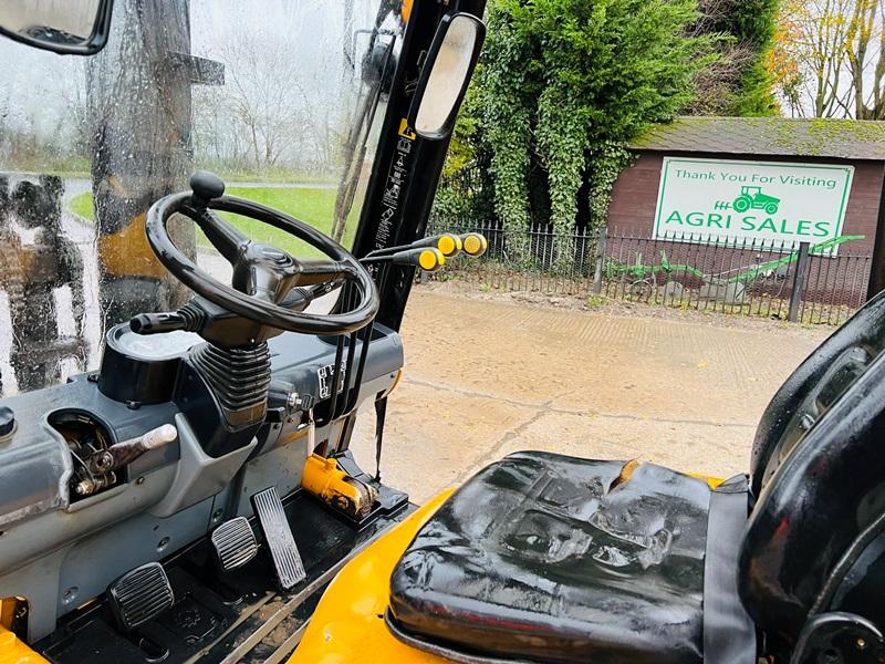 HYUNDIA HDF25-5 CONTAINER SPEC FORKLIFT C/W 3 STAGE MAST *VIDEO*