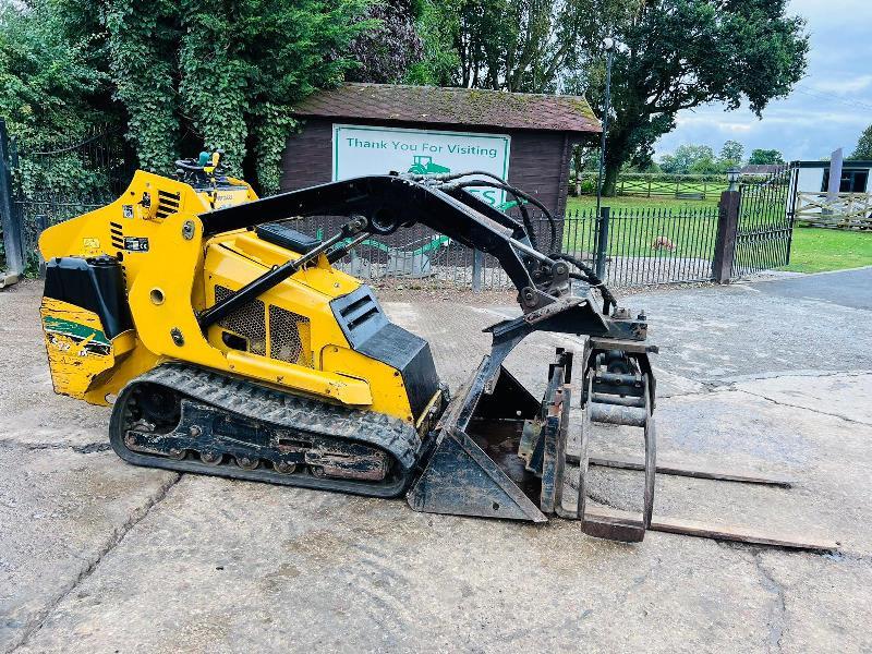 VERMEER S725TX TRACKED LOADER *YEAR 2016, 1292 HOURS* C/W BUCKET, TINES & GRAB*VIDEO* 