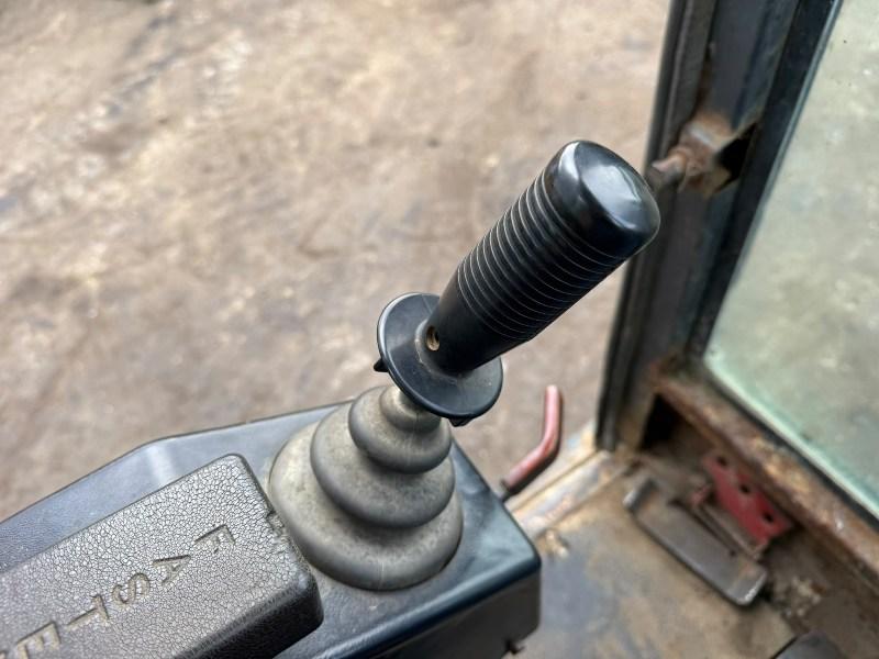 BOBCAT 231 EXCAVATOR*C/W SELECTION OF BUCKETS*VIDEO*