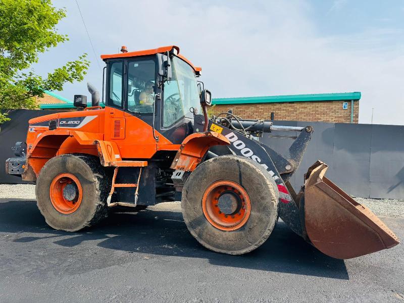 DOOSAN DL200-5 LOADING SHOVEL*C/W BUCKET*YEAR 2019*VIDEO*