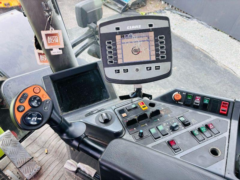 CLAAS XERION 3300 TRACTOR*C/W DEMOUNTABLE CLAAS 3300 TRIPLE MOWERS*VIDEO*