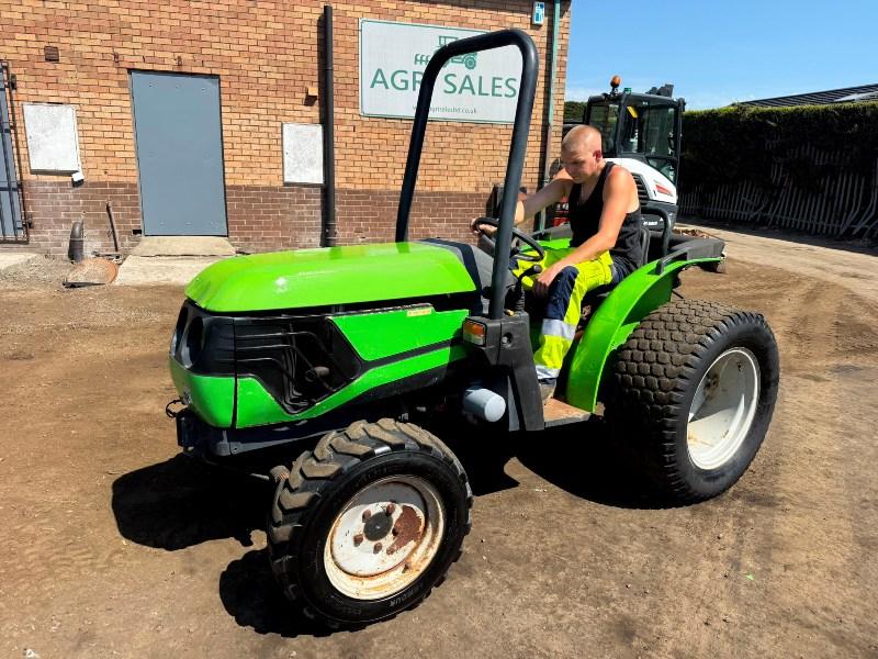 DEUTZ 4WD COMPACT TRACTOR*C/W REAR LINKAGE*VIDEO*