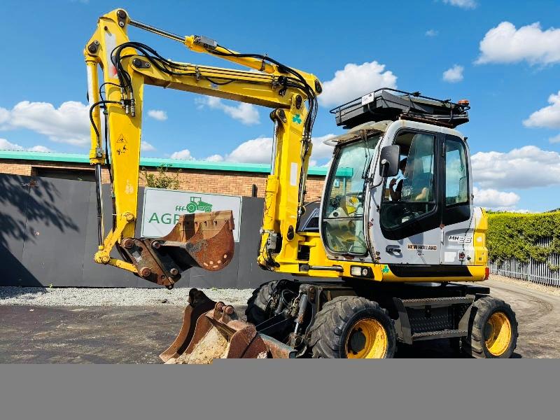 NEW HOLLAND MH2.6 RUBBER DUCK*C/W BUCKET & QUICK HITCH*5945 HOURS*VIDEO*